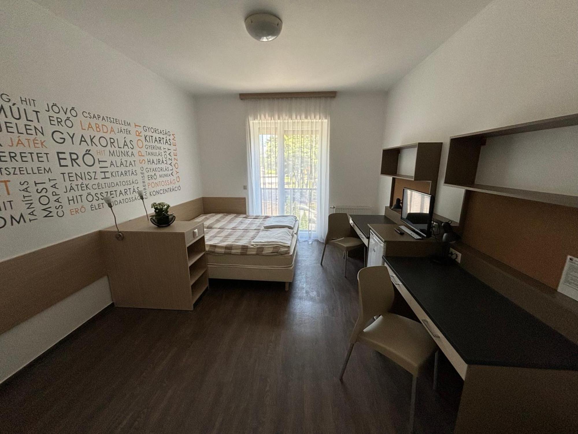 Skc Siofok Aparthotel Ngoại thất bức ảnh