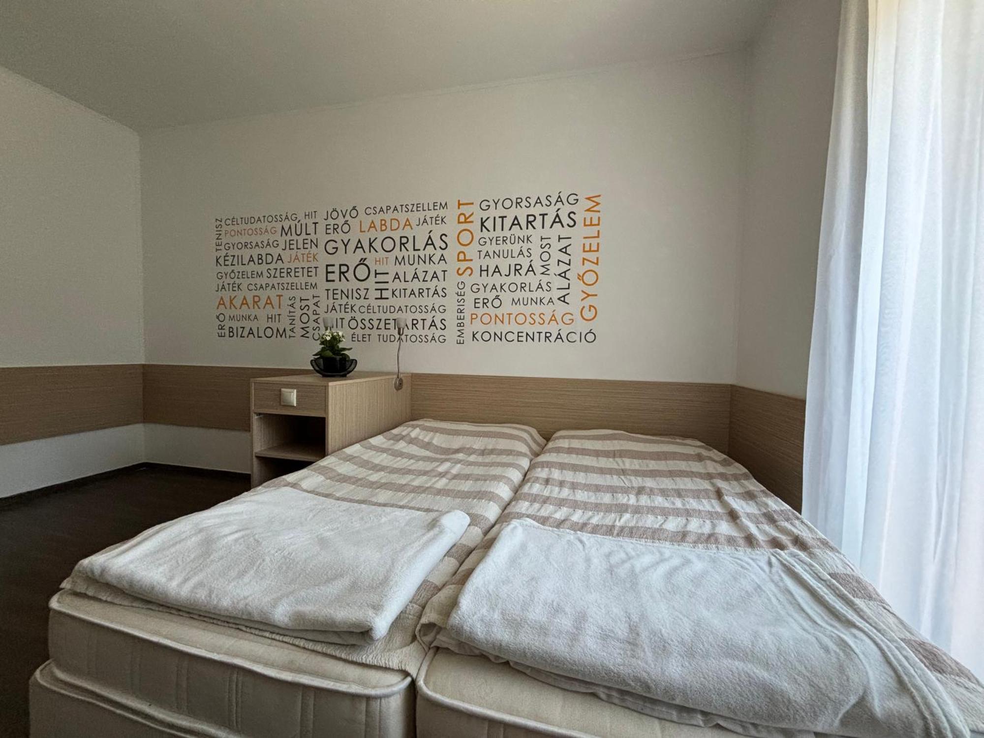 Skc Siofok Aparthotel Ngoại thất bức ảnh