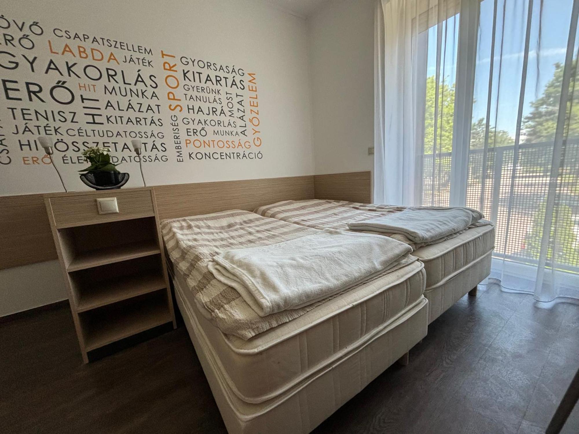 Skc Siofok Aparthotel Ngoại thất bức ảnh