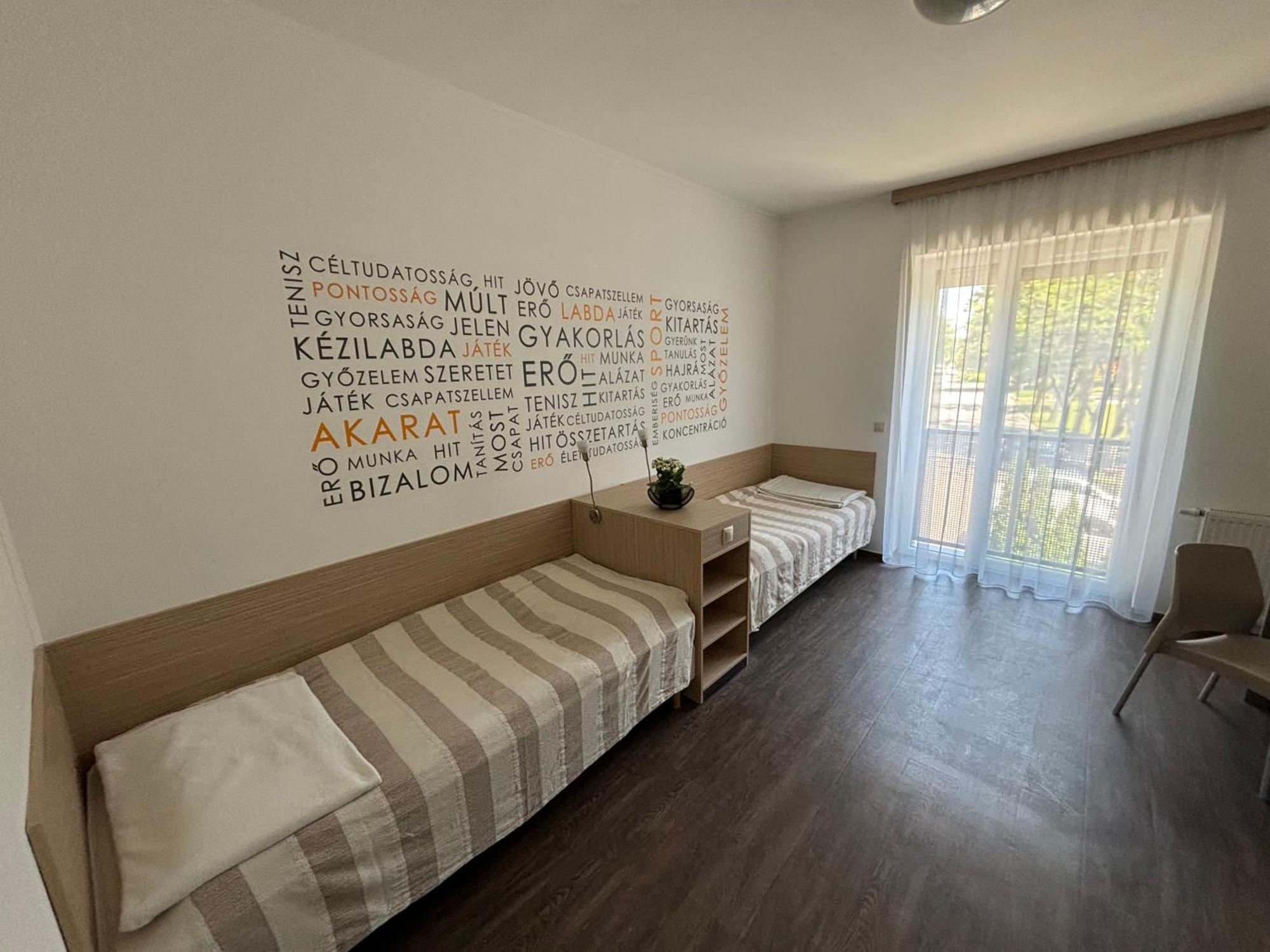 Skc Siofok Aparthotel Ngoại thất bức ảnh
