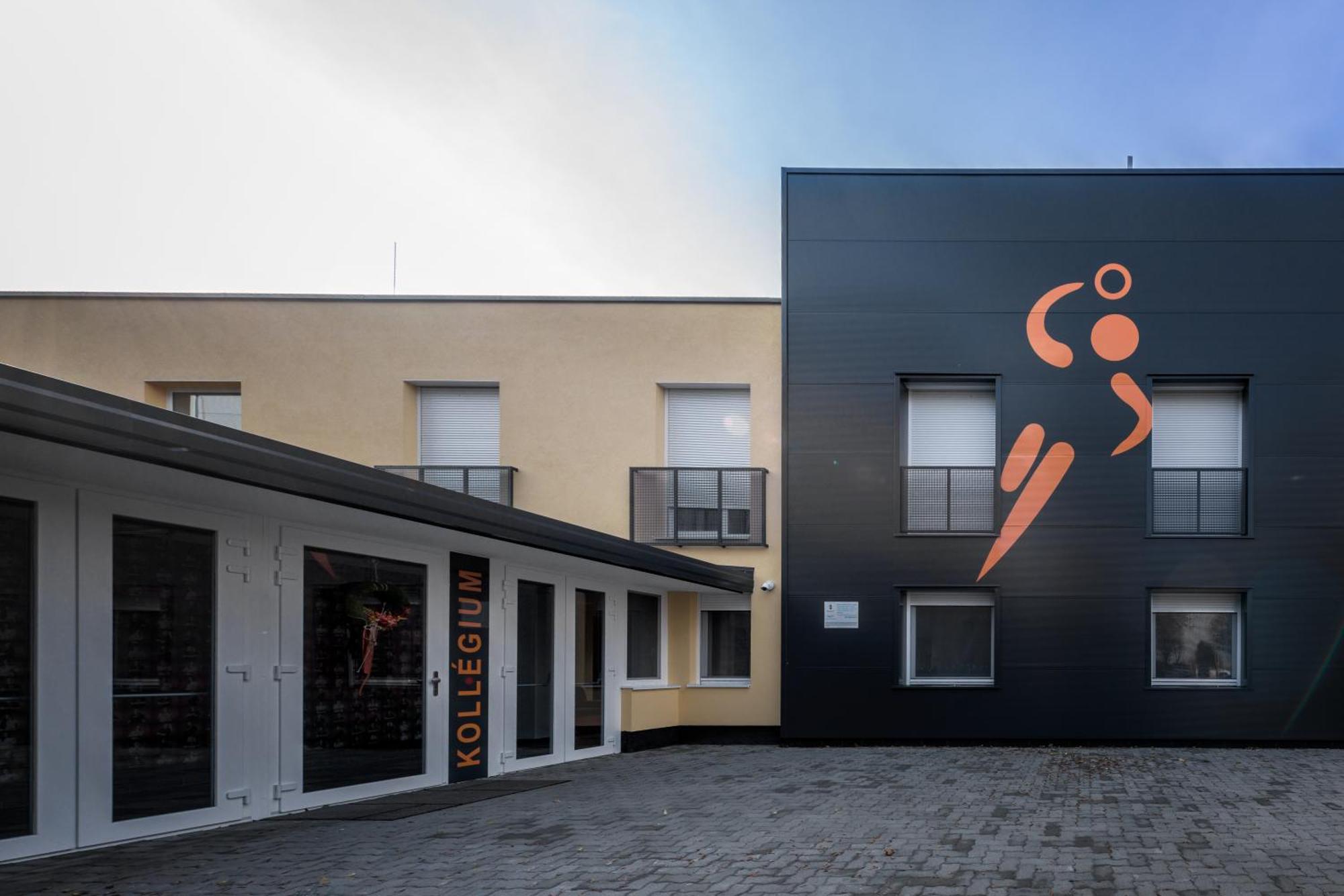 Skc Siofok Aparthotel Ngoại thất bức ảnh
